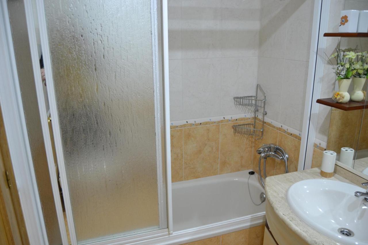 Appartamento Inmoinsuas Avd De Becerrea 16 Sarria Esterno foto